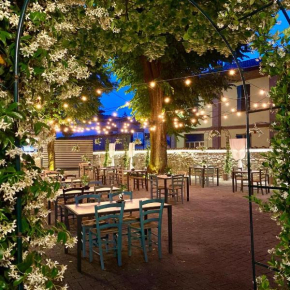 Гостиница Hotel Milano Pool & Garden  Саличе Терме
